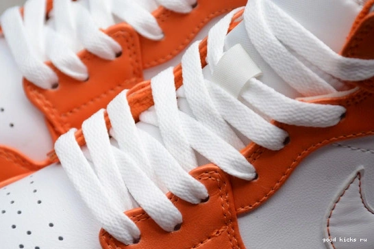 DM3531-800 DM3531-800 1 Mid Jordan Orange Metallic 0316